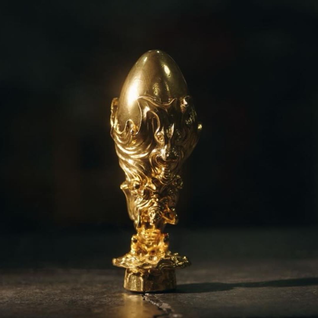 Birth-of-value-gold-sculpture-