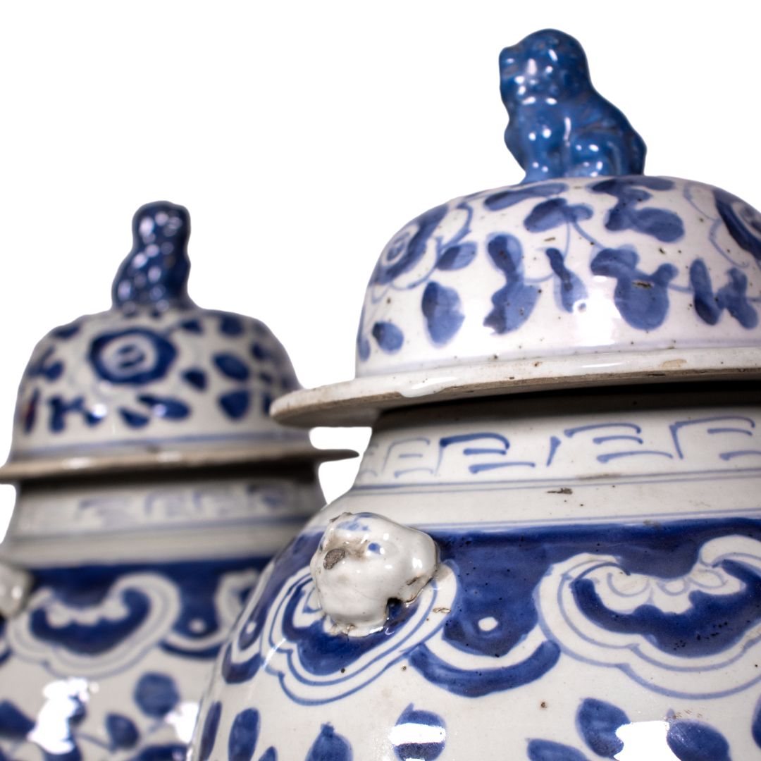 Deckelvase Pfingstrose – Blau-Weiß