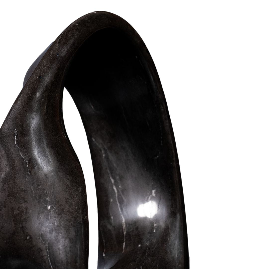 Tijdmachine door David Liang (b.1976) - Zwart Marmer