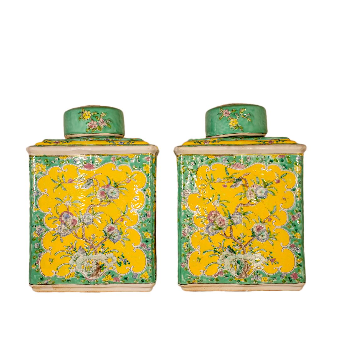 Pastel Theebussen met Bloemmotief - Chinees Porselein