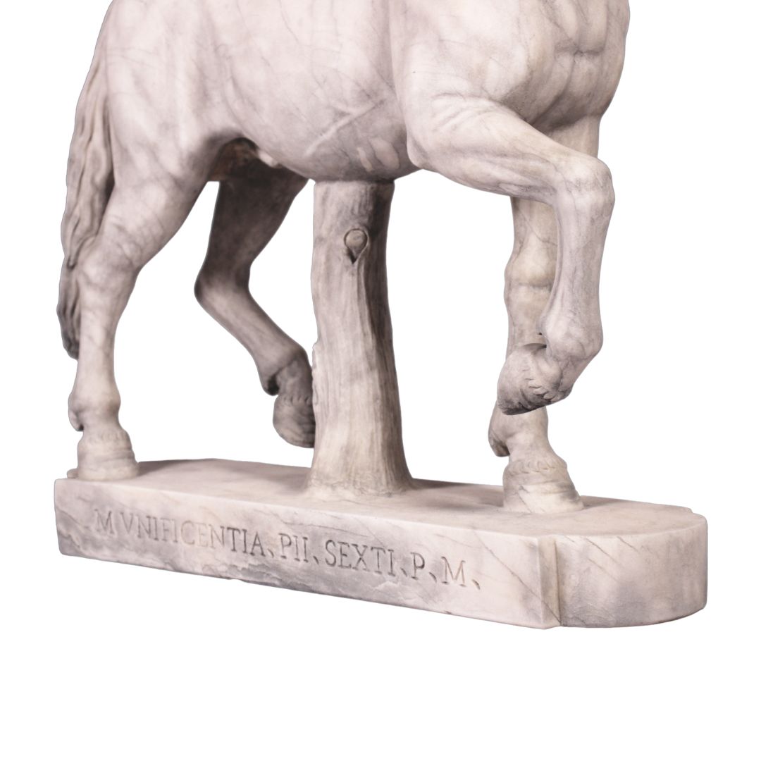 Étalon Romain – Statue en marbre inspirée des Musées du Vatican
