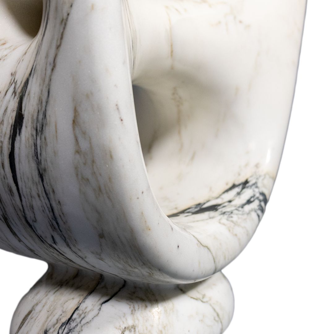 Machine à Remonter le Temps – Sculpture en Marbre Blanc, David Liang
