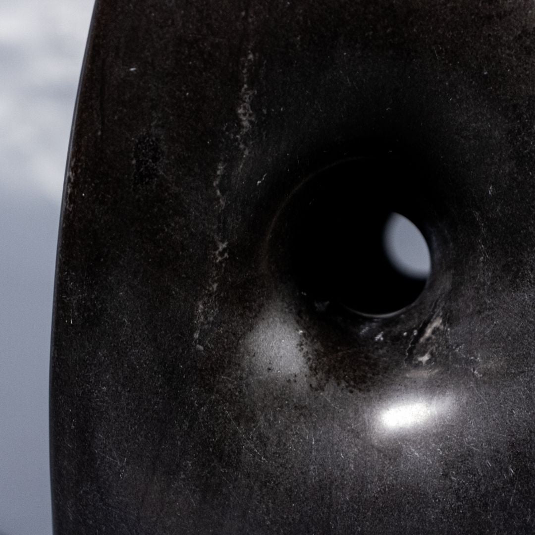 Tijdmachine door David Liang (b.1976) - Zwart Marmer