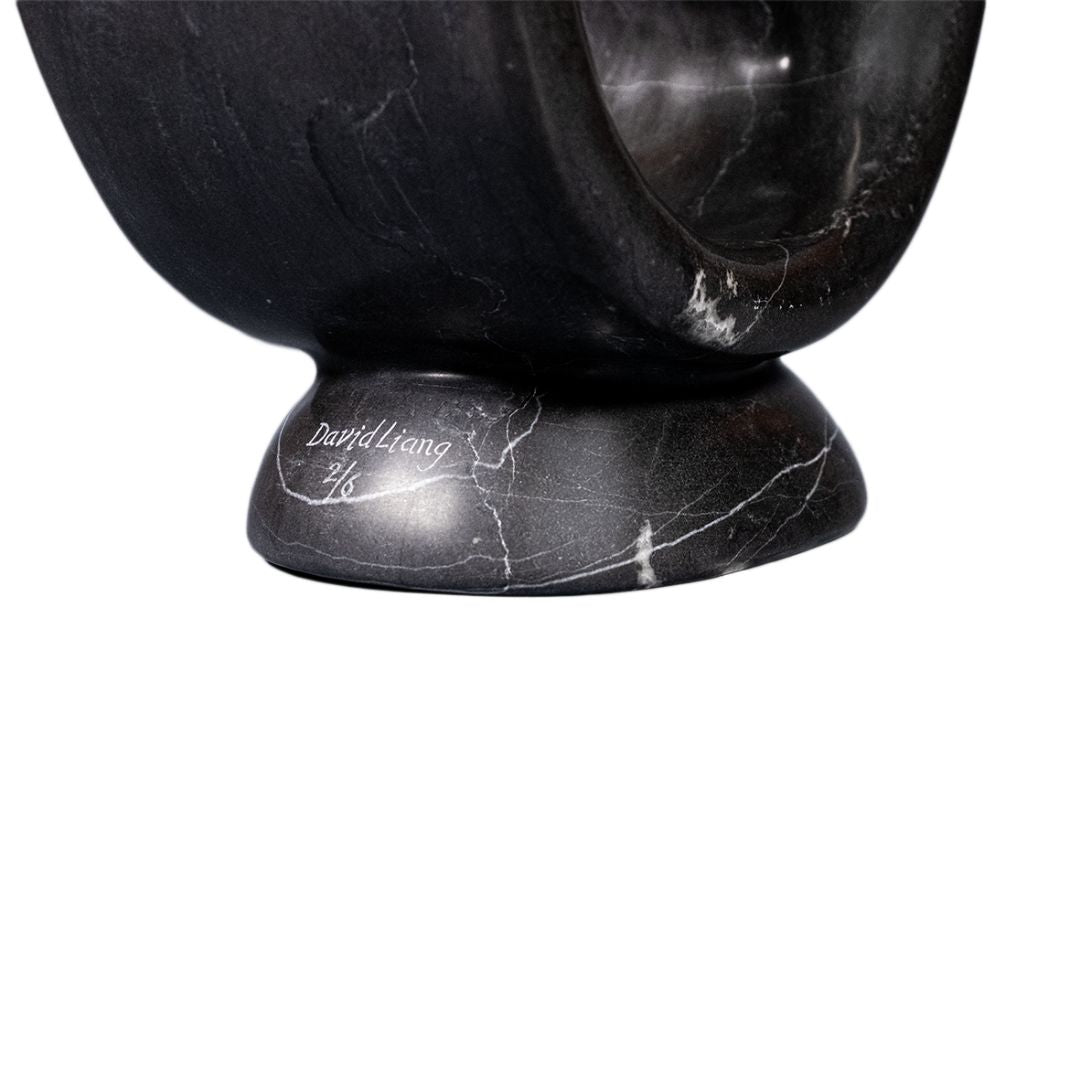 Tijdmachine door David Liang (b.1976) - Zwart Marmer