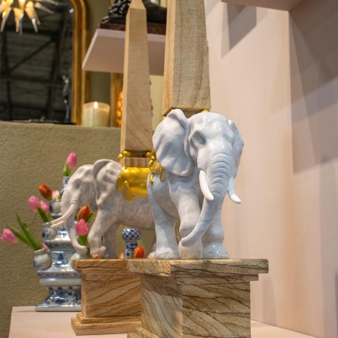Olifant met Obelisk - Paar